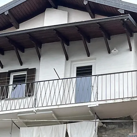 Apartamento Overlooking Maggiore