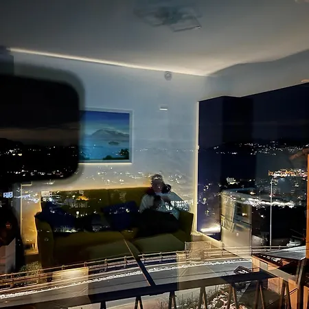 Overlooking Maggiore Apartamento *